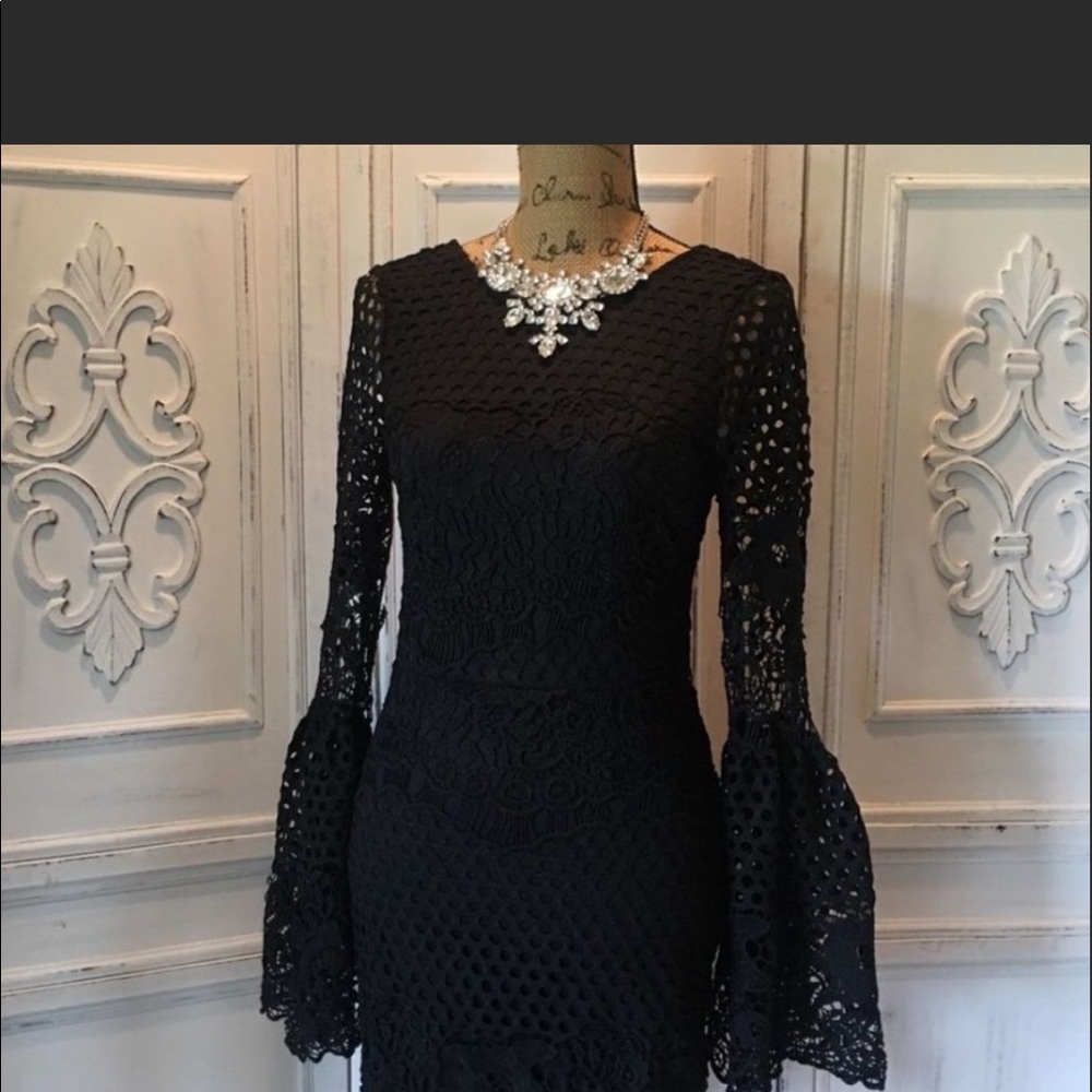 ONLY 1 LEFT! LITTLE BLACK LACE DRESS